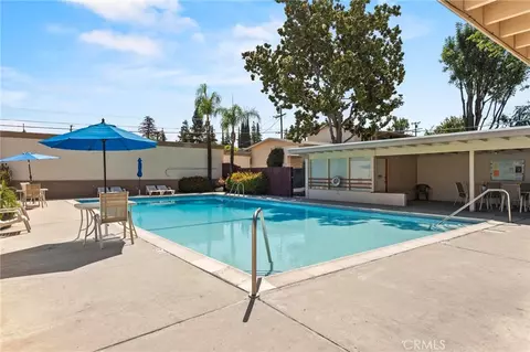 Exterior - 186 N N Ctr, Redlands, CA 92373 photo 7 of 9