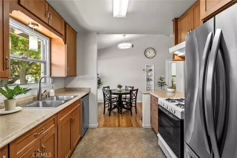 Kitchen - 186 N N Ctr, Redlands, CA 92373 photo 4 of 4