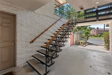 Exterior - 186 N N Ctr, Redlands, CA 92373 photo 2 of 9