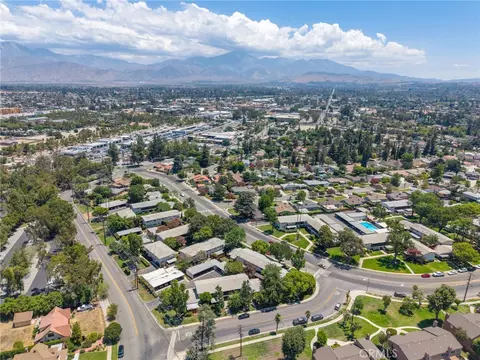 View/Area - 186 N N Ctr, Redlands, CA 92373 photo 3 of 5