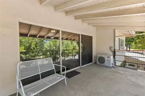 Exterior - 186 N N Ctr, Redlands, CA 92373 photo 6 of 9