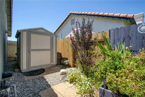 Exterior - 1362 Plumwood Dr, Mentone, CA 92359 photo 5 of 15