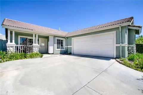 Exterior - 1362 Plumwood Dr, Mentone, CA 92359 photo 1 of 15