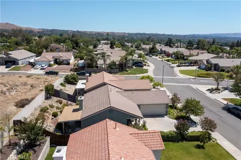 View/Area - 1362 Plumwood Dr, Mentone, CA 92359 photo 4 of 10