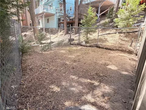 Exterior - 363 Castle Gate, Lake Arrowhead, CA 92352 photo 9 of 12