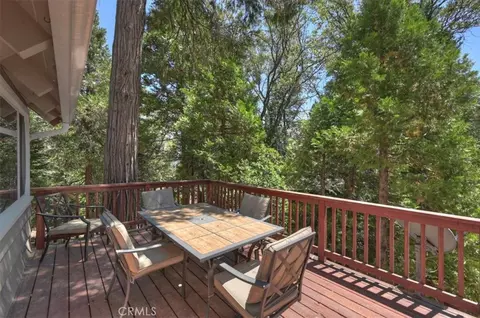 Exterior - 363 Castle Gate, Lake Arrowhead, CA 92352 photo 4 of 12