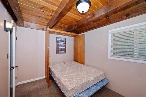 Bedroom - 363 Castle Gate, Lake Arrowhead, CA 92352 photo 4 of 7
