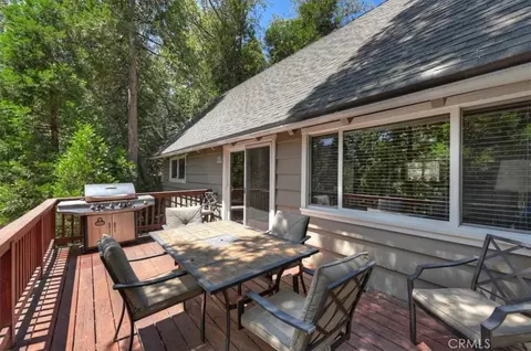 Exterior - 363 Castle Gate, Lake Arrowhead, CA 92352 photo 7 of 9