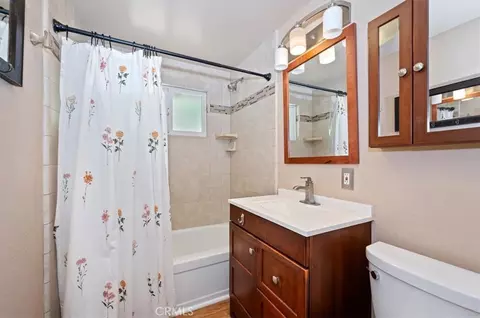 Bath - 363 Castle Gate, Lake Arrowhead, CA 92352 photo 1 of 2