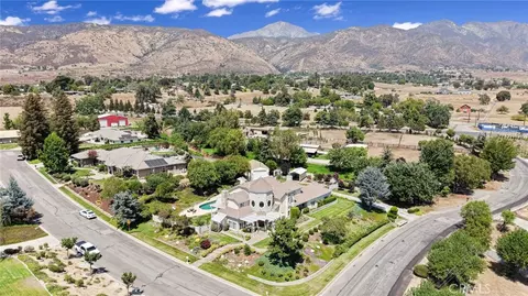 View/Area - 10389 Walnut Grove Ct, Yucaipa, CA 92399 photo 6 of 11