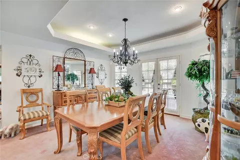 Dining - 10389 Walnut Grove Ct, Yucaipa, CA 92399 photo 2 of 4