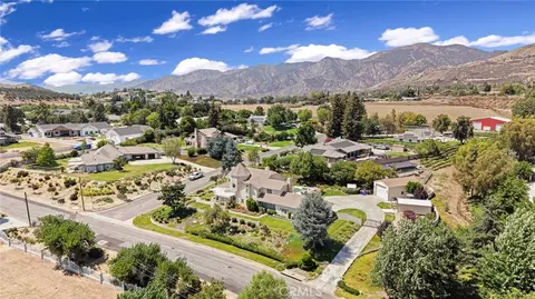 View/Area - 10389 Walnut Grove Ct, Yucaipa, CA 92399 photo 8 of 11