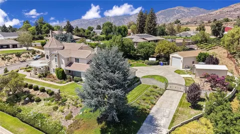 View/Area - 10389 Walnut Grove Ct, Yucaipa, CA 92399 photo 4 of 11
