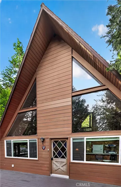 Exterior - 815 Zurich Dr, Lake Arrowhead, CA 92352 photo 4 of 7