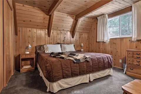 Bedroom - 815 Zurich Dr, Lake Arrowhead, CA 92352 photo 1 of 6