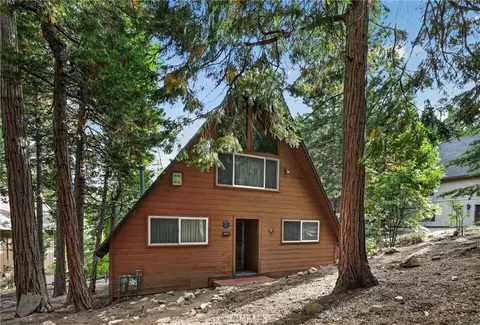 815 Zurich Dr, Lake Arrowhead, CA 92352