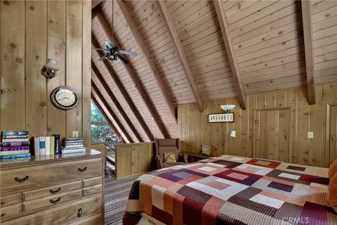 Bedroom - 815 Zurich Dr, Lake Arrowhead, CA 92352 photo 4 of 6