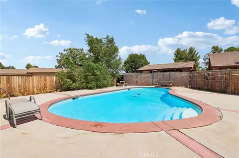 Exterior - 14182 Gayhead, Apple Valley, CA 92307 photo 21 of 22