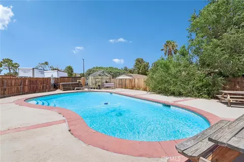 Exterior - 14182 Gayhead, Apple Valley, CA 92307 photo 18 of 22