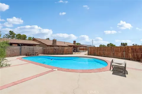 Exterior - 14182 Gayhead, Apple Valley, CA 92307 photo 20 of 22