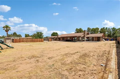 Exterior - 14182 Gayhead, Apple Valley, CA 92307 photo 14 of 22