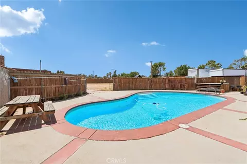 Exterior - 14182 Gayhead, Apple Valley, CA 92307 photo 19 of 22