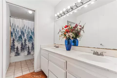 Bath - 14182 Gayhead, Apple Valley, CA 92307 photo 2 of 4