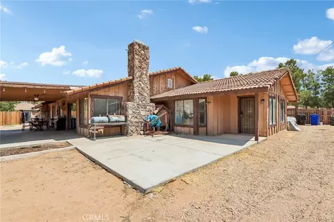 Exterior - 14182 Gayhead, Apple Valley, CA 92307 photo 11 of 22