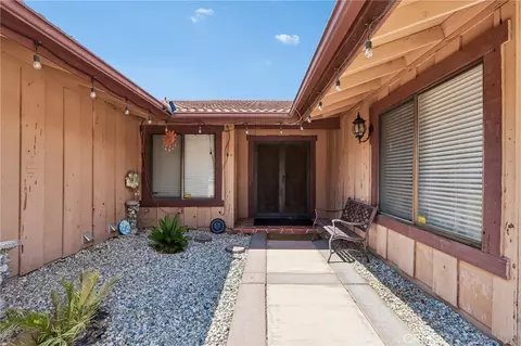 Exterior - 14182 Gayhead, Apple Valley, CA 92307 photo 6 of 22