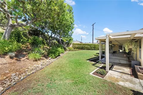 Exterior - 737 Beverly Rd, Corona, CA 92879 photo 11 of 16