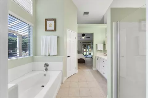 Bath - 737 Beverly Rd, Corona, CA 92879 photo 3 of 4