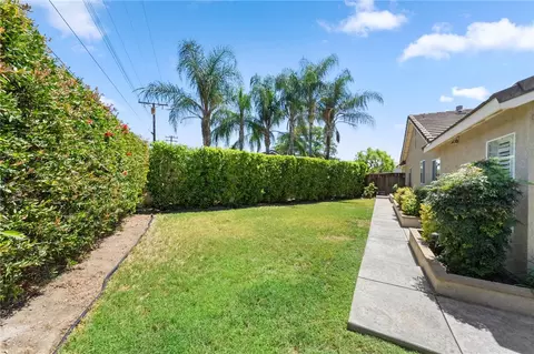 Exterior - 737 Beverly Rd, Corona, CA 92879 photo 13 of 16