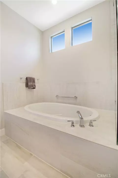 Bath - 51890 Sawtooth Ct, Indio, CA 92201 photo 4 of 7