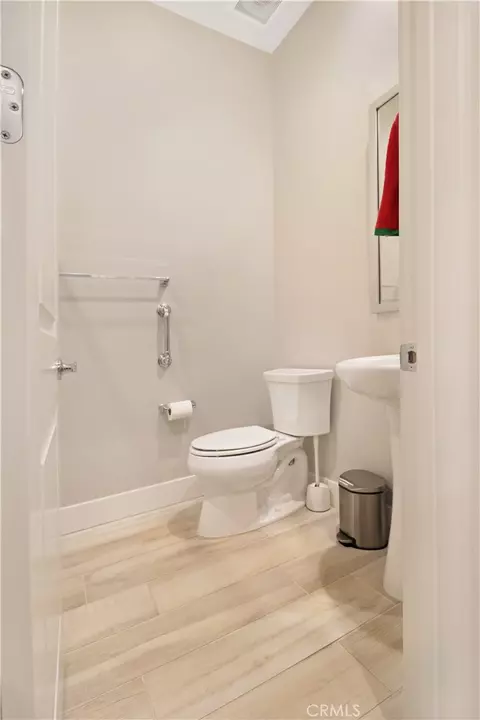 Bath - 51890 Sawtooth Ct, Indio, CA 92201 photo 6 of 7