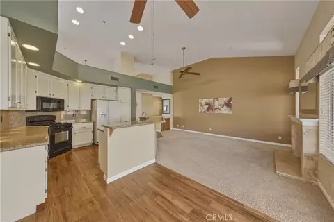 Living - 28346 Saffron Ave, Highland, CA 92346 photo 4 of 11