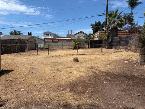 736 Sacramento, Spring Valley, CA 91977 photo 2