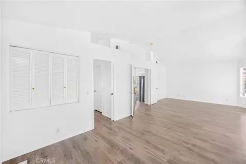 Living - 476 Somerset Cir, Corona, CA 92879 photo 17 of 19