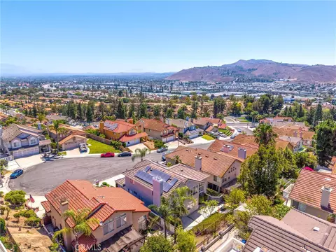 View/Area - 476 Somerset Cir, Corona, CA 92879 photo 7 of 9