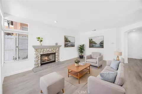 Living - 476 Somerset Cir, Corona, CA 92879 photo 7 of 19