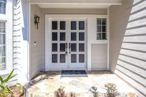 Entry Way - 476 Somerset Cir, Corona, CA 92879 photo 7 of 7