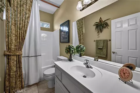 Bath - 12599 Avocado, Riverside, CA 92503 photo 3 of 3