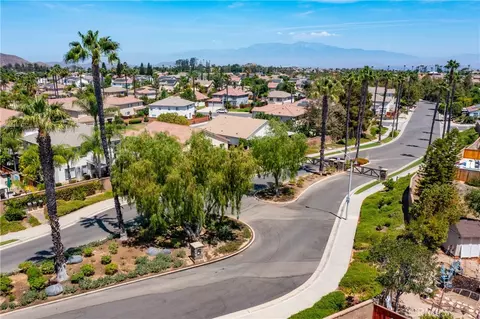 View/Area - 12599 Avocado, Riverside, CA 92503 photo 6 of 7
