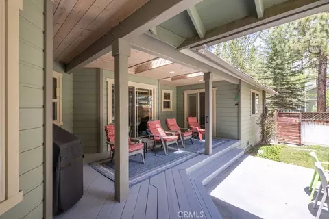 Exterior - 155 Lodgepole, Big Bear Lake, CA 92315 photo 5 of 13