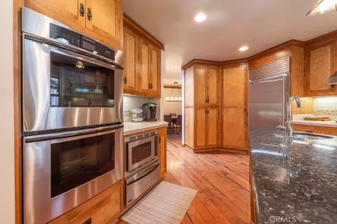 Kitchen - 155 Lodgepole, Big Bear Lake, CA 92315 photo 5 of 5
