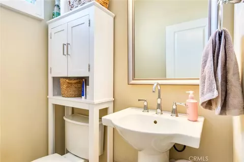 Bath - 161 Working Rnch, Irvine, CA 92602 photo 5 of 5