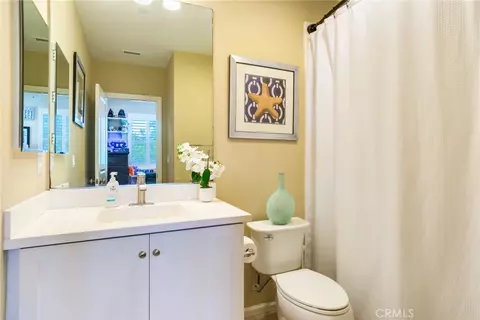 Bath - 161 Working Rnch, Irvine, CA 92602 photo 4 of 5
