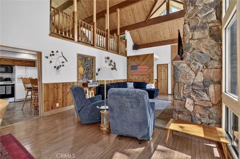 Living - 27427 Pinewood, Lake Arrowhead, CA 92352 photo 2 of 7