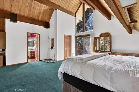 Bedroom - 27427 Pinewood, Lake Arrowhead, CA 92352 photo 5 of 6