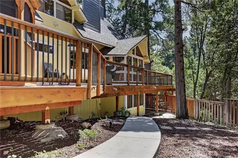 Exterior - 27427 Pinewood, Lake Arrowhead, CA 92352 photo 16 of 21