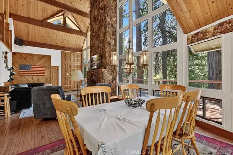 Dining - 27427 Pinewood, Lake Arrowhead, CA 92352 photo 2 of 3